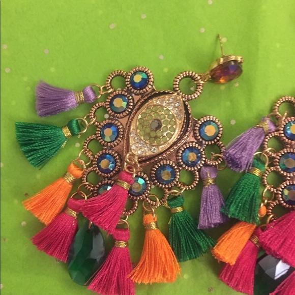 Pakistani Indian Mayun sangeet tassel earrings - Picture 5 of 5
